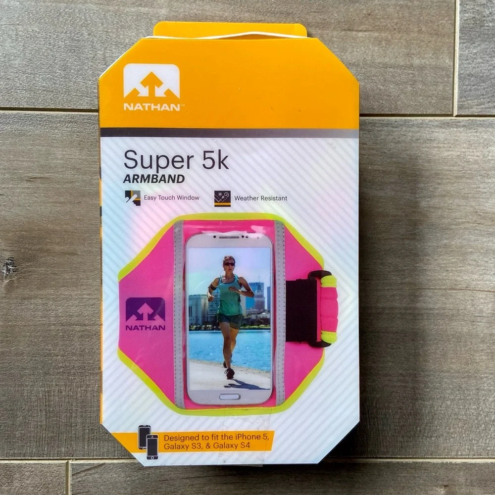 Nathan Super 5K Armband in Floro Fuchsia and Yellow